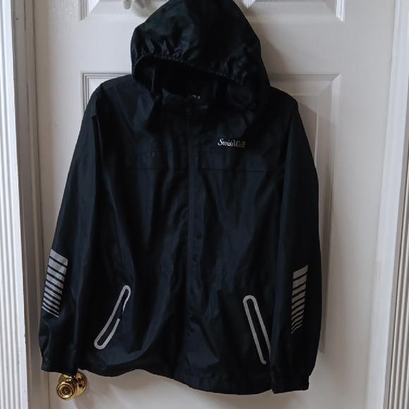 Sleek Black Raincoat for Men - Picture 1 of 9